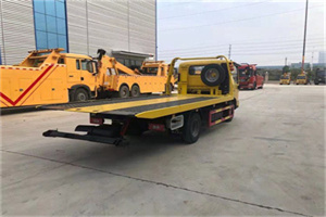 吴中非事故拖车