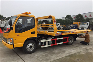 吴中哪里有拖车服务